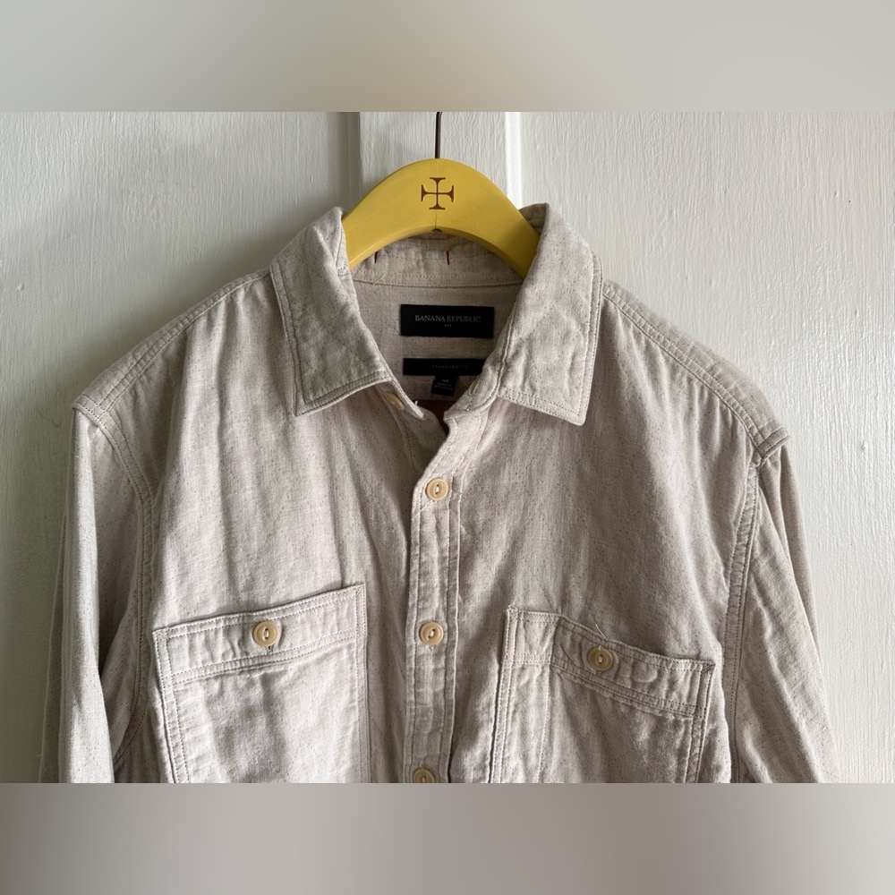 Banana Republic Men’s Standard Fit Linen Shirt Medium